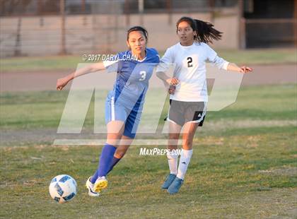 Thumbnail 3 in El Monte vs. Arroyo photogallery.