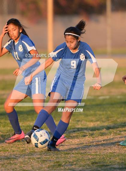 Thumbnail 1 in El Monte vs. Arroyo photogallery.