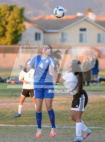Thumbnail 1 in El Monte vs. Arroyo photogallery.