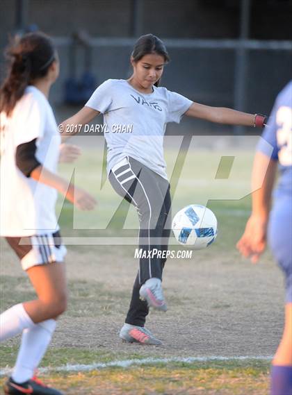Thumbnail 2 in El Monte vs. Arroyo photogallery.