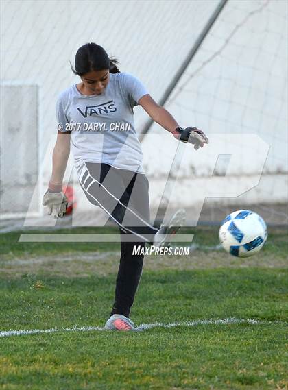 Thumbnail 2 in El Monte vs. Arroyo photogallery.