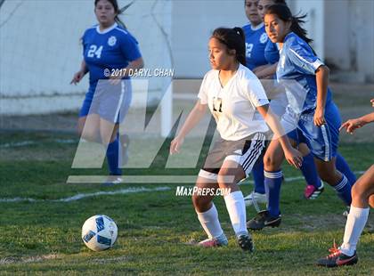 Thumbnail 2 in El Monte vs. Arroyo photogallery.