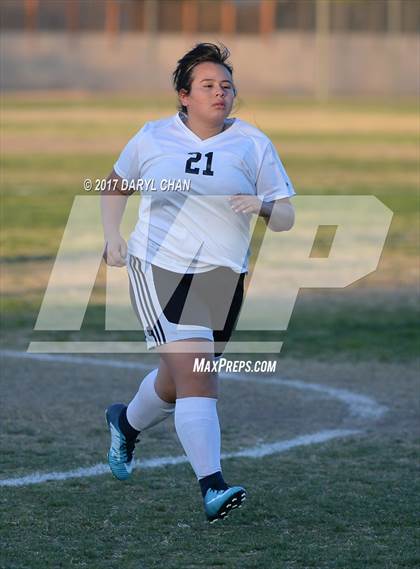 Thumbnail 3 in El Monte vs. Arroyo photogallery.
