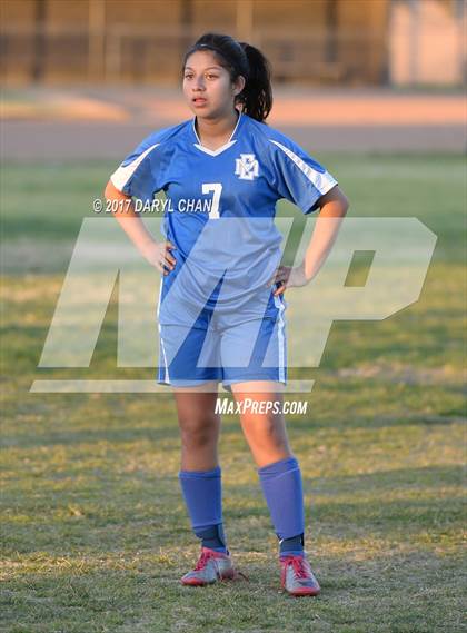 Thumbnail 3 in El Monte vs. Arroyo photogallery.