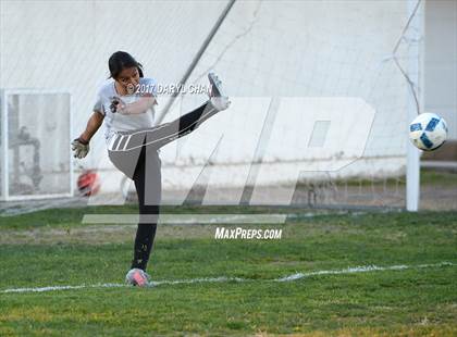Thumbnail 3 in El Monte vs. Arroyo photogallery.