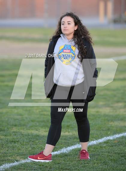 Thumbnail 3 in El Monte vs. Arroyo photogallery.