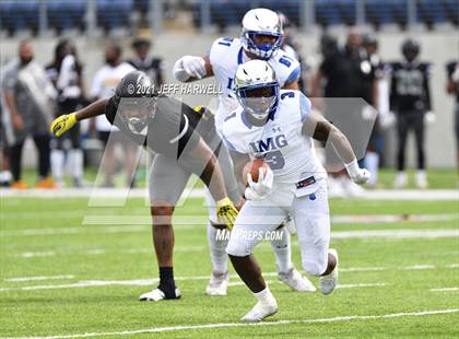 Thumbnail 1 in IMG Academy vs. Bishop Sycamore photogallery.