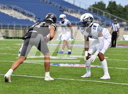 Thumbnail 2 in IMG Academy vs. Bishop Sycamore photogallery.