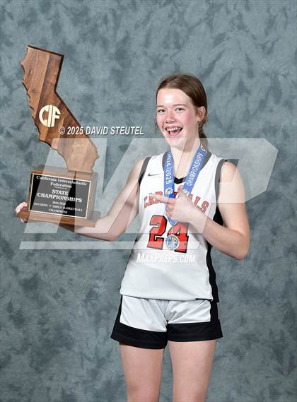 Thumbnail 3 in Woodland Christian (CIF State D5 Awards) photogallery.
