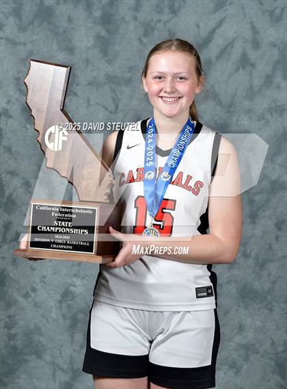 Thumbnail 2 in Woodland Christian (CIF State D5 Awards) photogallery.