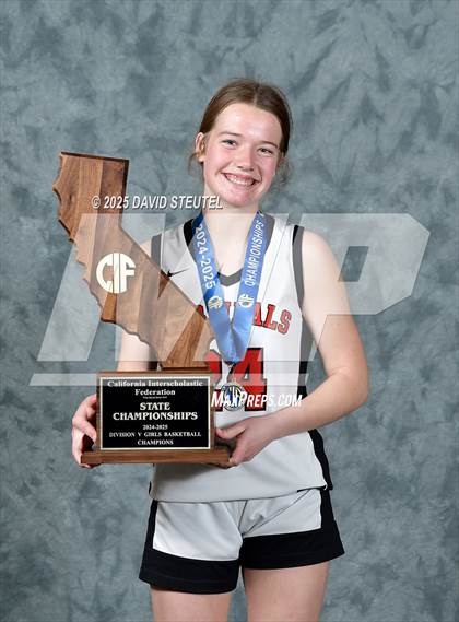 Thumbnail 2 in Woodland Christian (CIF State D5 Awards) photogallery.