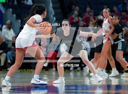 Thumbnail 2 in St. Ignatius College Preparatory vs. Sacred Heart Cathedral Preparatory (Bruce Mahoney @Chase Center) photogallery.