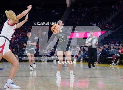 Thumbnail 3 in St. Ignatius College Preparatory vs. Sacred Heart Cathedral Preparatory (Bruce Mahoney @Chase Center) photogallery.