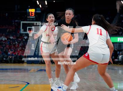 Thumbnail 1 in St. Ignatius College Preparatory vs. Sacred Heart Cathedral Preparatory (Bruce Mahoney @Chase Center) photogallery.