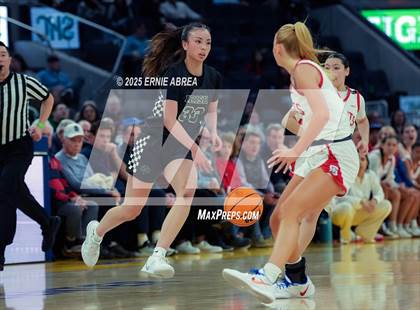 Thumbnail 2 in St. Ignatius College Preparatory vs. Sacred Heart Cathedral Preparatory (Bruce Mahoney @Chase Center) photogallery.