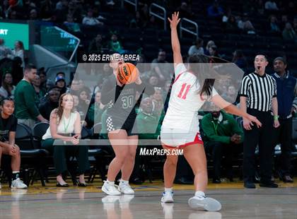 Thumbnail 3 in St. Ignatius College Preparatory vs. Sacred Heart Cathedral Preparatory (Bruce Mahoney @Chase Center) photogallery.