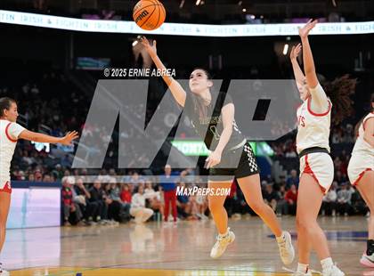 Thumbnail 1 in St. Ignatius College Preparatory vs. Sacred Heart Cathedral Preparatory (Bruce Mahoney @Chase Center) photogallery.