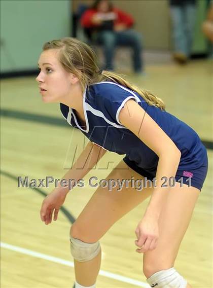 Thumbnail 2 in Dixon vs. Pleasant Grove (Lady Rams Classic) photogallery.