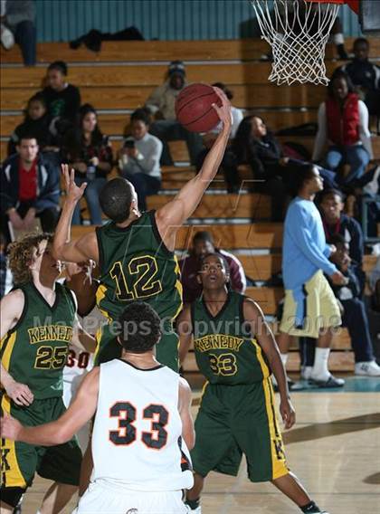 Thumbnail 1 in Foothill vs Kennedy (Sheldon Winter Classic) photogallery.