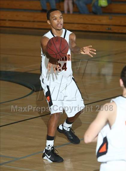 Thumbnail 3 in Foothill vs Kennedy (Sheldon Winter Classic) photogallery.