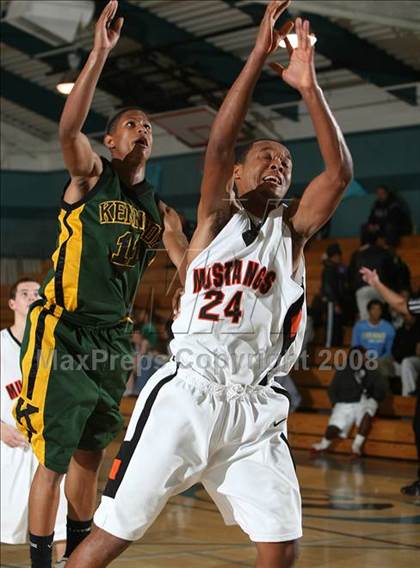 Thumbnail 3 in Foothill vs Kennedy (Sheldon Winter Classic) photogallery.