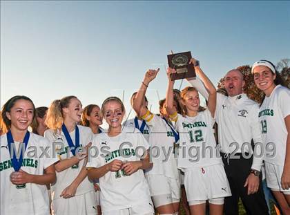 Thumbnail 2 in Exeter-West Greenwich vs Smithfield (RIIL D2 Final) photogallery.