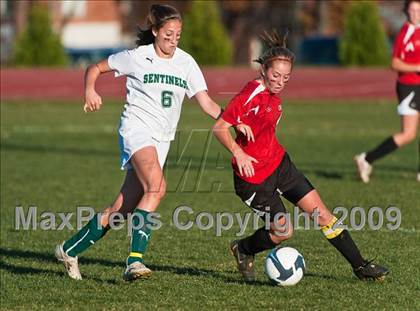 Thumbnail 3 in Exeter-West Greenwich vs Smithfield (RIIL D2 Final) photogallery.