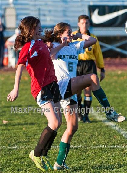 Thumbnail 2 in Exeter-West Greenwich vs Smithfield (RIIL D2 Final) photogallery.