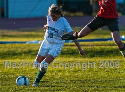 Thumbnail 2 in Exeter-West Greenwich vs Smithfield (RIIL D2 Final) photogallery.