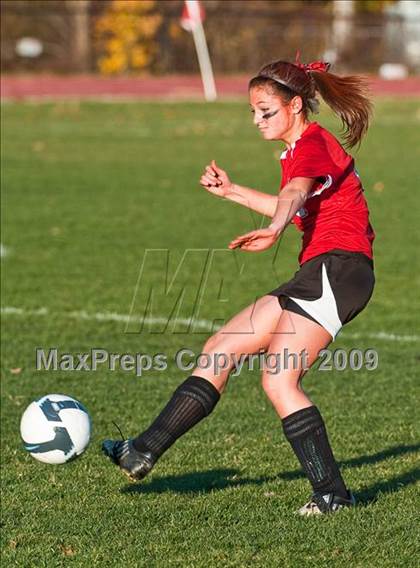 Thumbnail 3 in Exeter-West Greenwich vs Smithfield (RIIL D2 Final) photogallery.