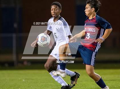 Thumbnail 2 in Fayetteville Academy @ Terry Sanford (Miller’s Crew Battle for the Bell) photogallery.