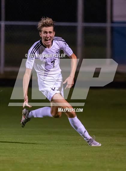 Thumbnail 1 in Fayetteville Academy @ Terry Sanford (Miller’s Crew Battle for the Bell) photogallery.