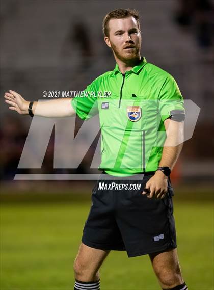 Thumbnail 3 in Fayetteville Academy @ Terry Sanford (Miller’s Crew Battle for the Bell) photogallery.