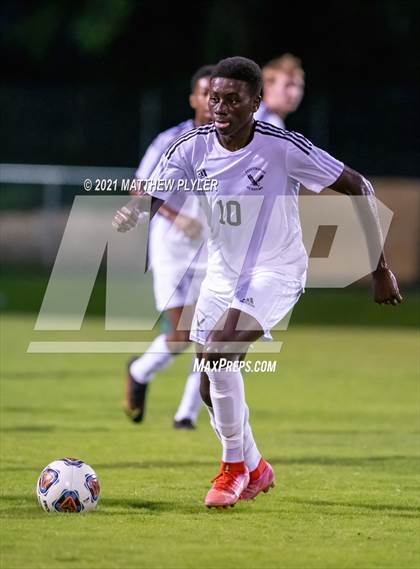 Thumbnail 2 in Fayetteville Academy @ Terry Sanford (Miller’s Crew Battle for the Bell) photogallery.