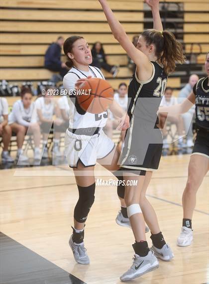 Thumbnail 2 in Archbishop Mitty @ Bishop O'Dowd (MLK Classic) photogallery.