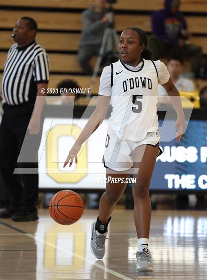 Thumbnail 2 in Archbishop Mitty @ Bishop O'Dowd (MLK Classic) photogallery.
