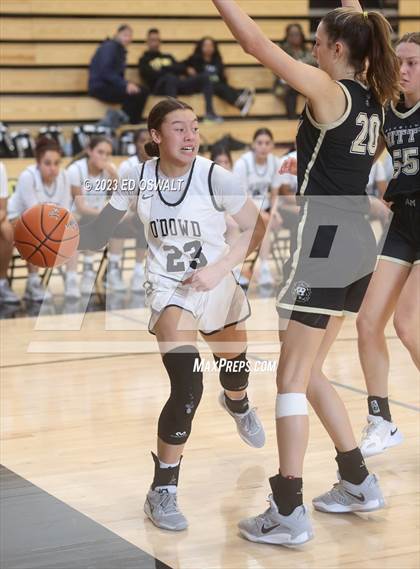 Thumbnail 1 in Archbishop Mitty @ Bishop O'Dowd (MLK Classic) photogallery.
