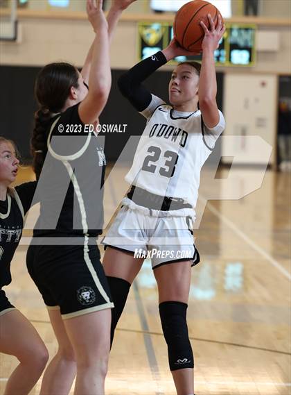 Thumbnail 3 in Archbishop Mitty @ Bishop O'Dowd (MLK Classic) photogallery.