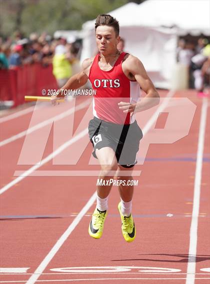 Thumbnail 3 in CHSAA Finals (4 x 100 Relay) photogallery.