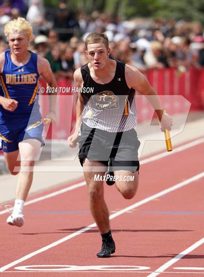 Thumbnail 1 in CHSAA Finals (4 x 100 Relay) photogallery.
