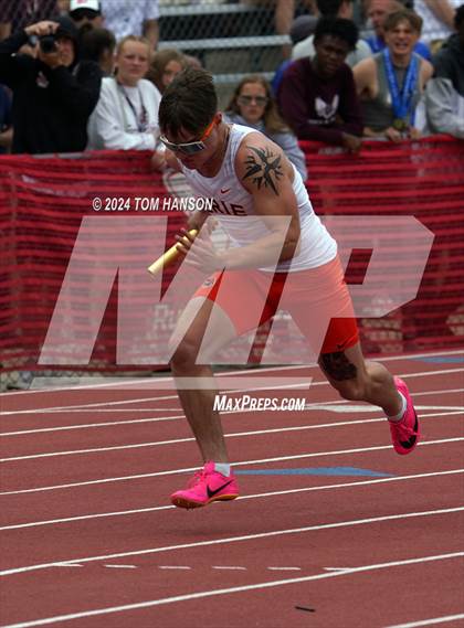 Thumbnail 1 in CHSAA Finals (4 x 100 Relay) photogallery.