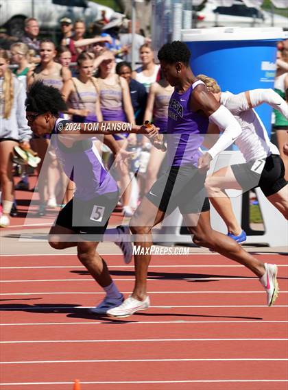 Thumbnail 2 in CHSAA Finals (4 x 100 Relay) photogallery.