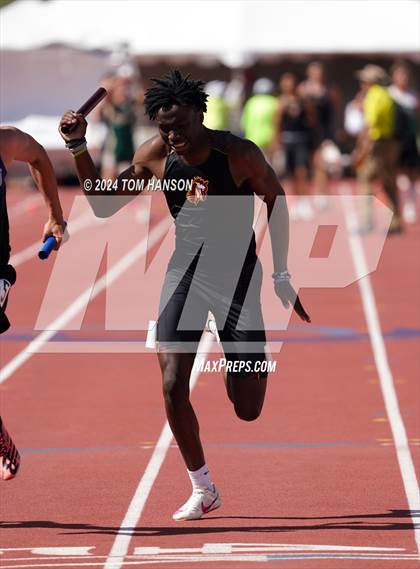 Thumbnail 1 in CHSAA Finals (4 x 100 Relay) photogallery.