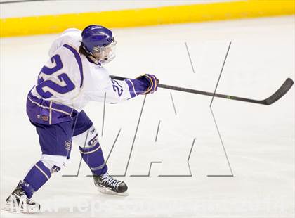 Thumbnail 2 in Christian Brothers vs DeSmet Jesuit (Challenge Cup Final) photogallery.