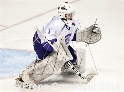 Thumbnail 2 in Christian Brothers vs DeSmet Jesuit (Challenge Cup Final) photogallery.