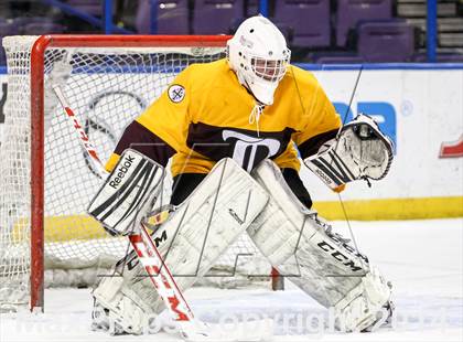 Thumbnail 1 in Christian Brothers vs DeSmet Jesuit (Challenge Cup Final) photogallery.