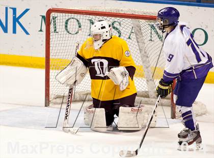 Thumbnail 1 in Christian Brothers vs DeSmet Jesuit (Challenge Cup Final) photogallery.
