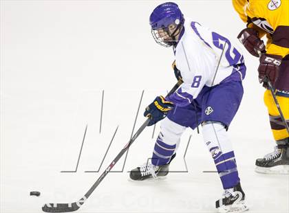 Thumbnail 1 in Christian Brothers vs DeSmet Jesuit (Challenge Cup Final) photogallery.
