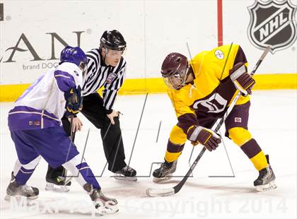 Thumbnail 2 in Christian Brothers vs DeSmet Jesuit (Challenge Cup Final) photogallery.