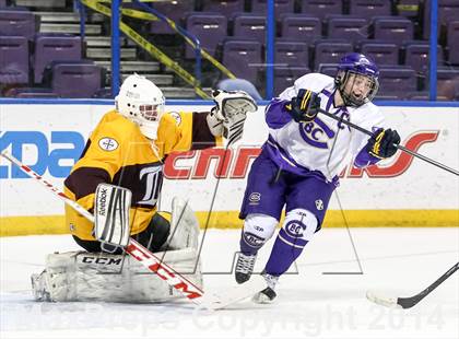 Thumbnail 2 in Christian Brothers vs DeSmet Jesuit (Challenge Cup Final) photogallery.